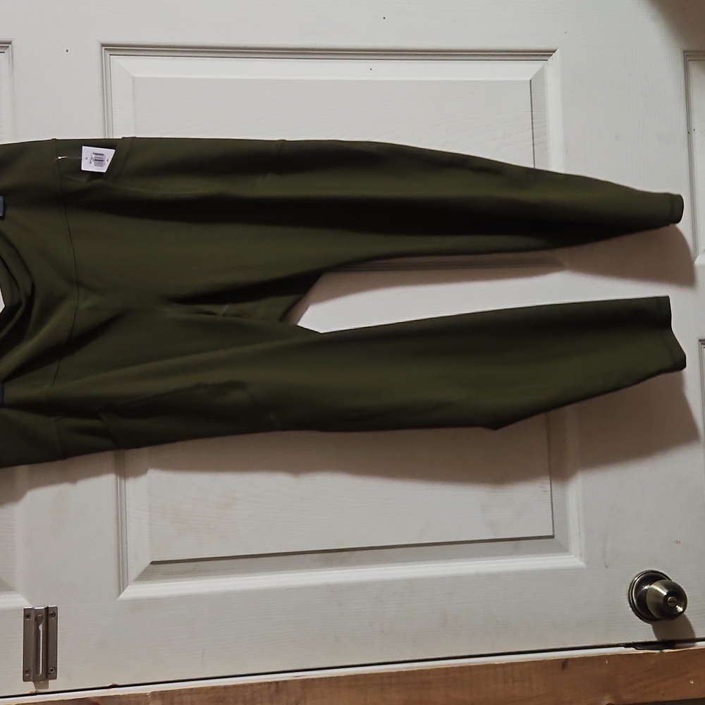 OLD NAVY HIGH RISE POWERSOFT 7/8 LEGGING: OLIVE GREEN: NEW WITH TAGS: SIZE XL